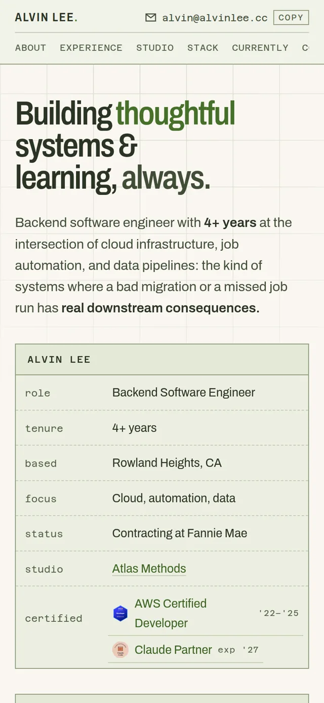 The same alvinlee.cc homepage on a phone, with the headline and the detail table stacked into one column.